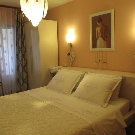 Apartments Ragusa Ровин Екстериор снимка