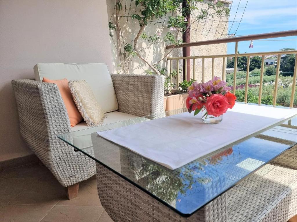 Apartments Ragusa Ровин Екстериор снимка