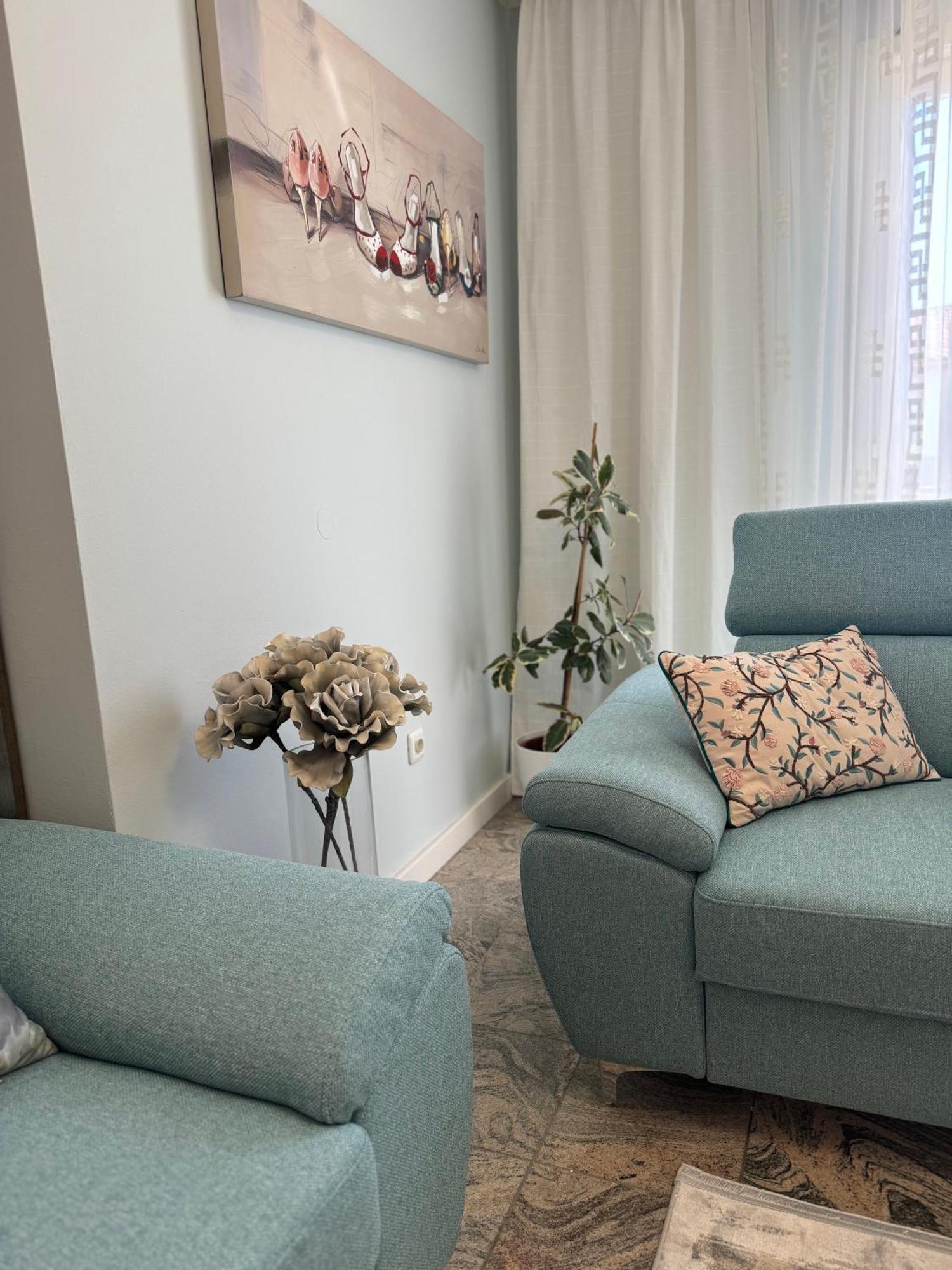 Apartments Ragusa Ровин Екстериор снимка