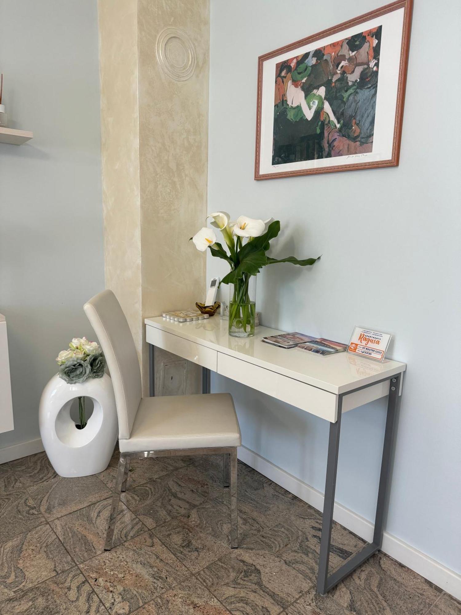 Apartments Ragusa Ровин Екстериор снимка